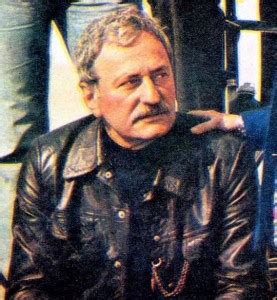 The film is a masterpiece of directing and acting in the same time.in starring brilliant play serban ionescu, amza pellea,gheorghe cozorici and. Amza Pellea, comemorat de băileşteni | Cuvântul Libertăţii