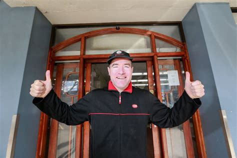 Michael Kearney Clocks Up 15 Years At Swintons Iga The Standard