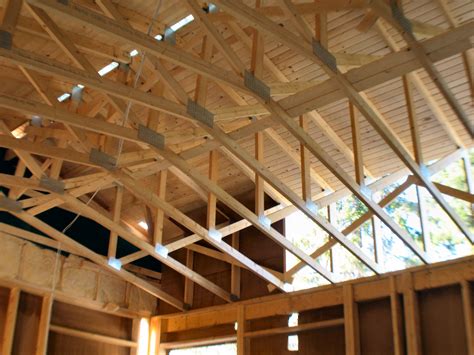 After a few videos without a robot, it's time for one with it :) this roof structure was done for a long year customer who patiently waited for us for. Domestic roof construction - Wikiwand