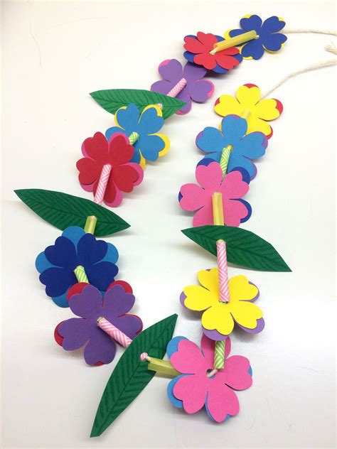 I've had 5 or 6 people ask for and share their luau ideas and i must say i'm accumulating quite a number of them. Hawaiian Lei- Hawaiian Lei & Grass Crown Craft Project for ...