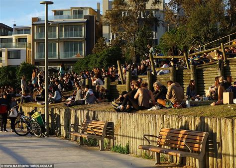Revellers Enjoy Impromptu Party On Bondi Beach As Sydney Tries To Avoid Victoria Style Second Wave