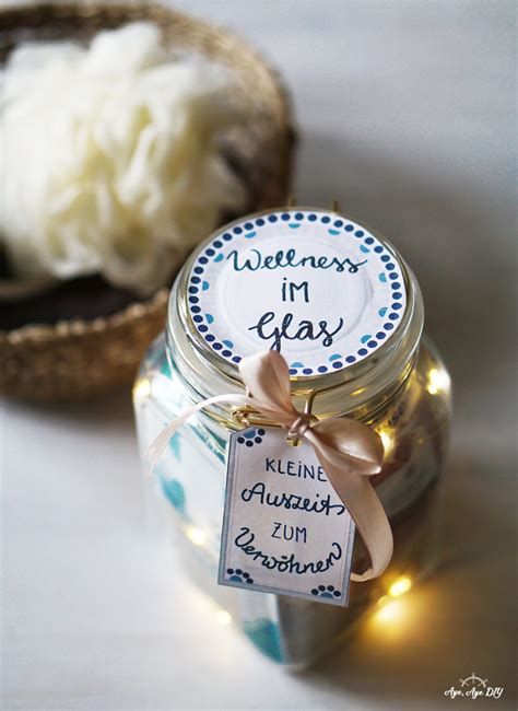 Wellness im Glas DIY Geschenk mit Gutschein basteln gratis Etiketten
