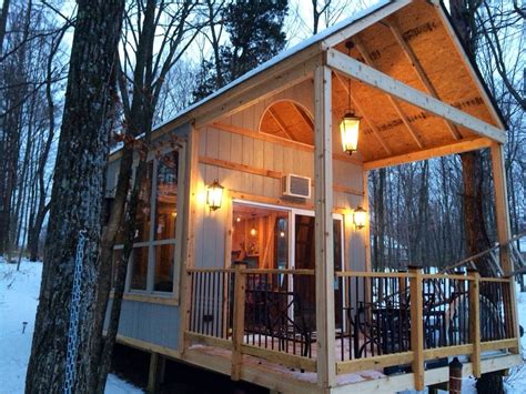 Off the grid cabin designs. Single Mom Builds Off-Grid Lakeside Cabin Near Columbus, Ohio