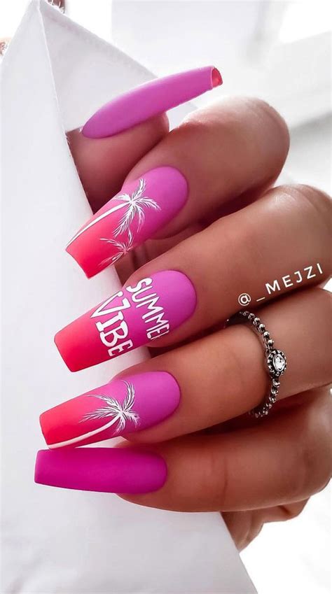 The Prettiest Summer Nail Designs Weve Saved Ombre Pink Tropical Nails
