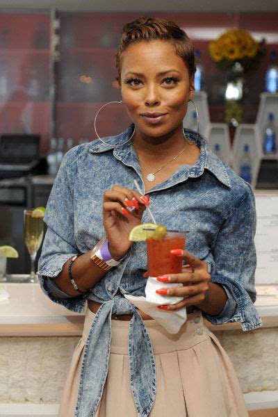 Eva pigford knows how to wear a haircut and chooses hairstyles well. Eva Pigford | Hair crush, Short hair styles, Eva marcille