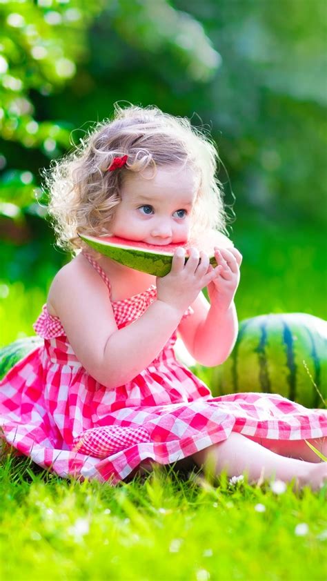 Galaxy Note Hd Wallpapers Cute Girl Eating Watermelon