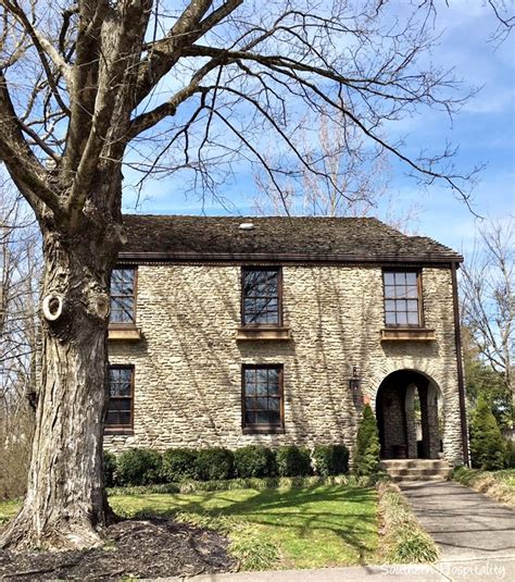 Search goodall homes plans and spec homes on newhomesource where we make it easy for you to compare communities, plans, and see specials and incentives directly from goodall homes. franklin tn historic houses