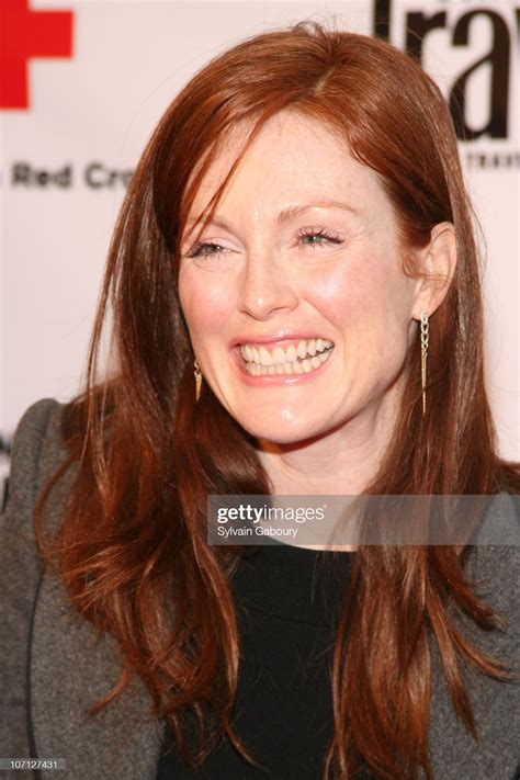 Pin By Girls Teeth And Smile On Julianne Moore Julianne Moore Teeth Moore