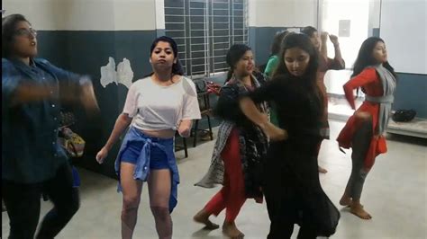 indian stage dance practice beautiful girls dance remix group dance indian dance with