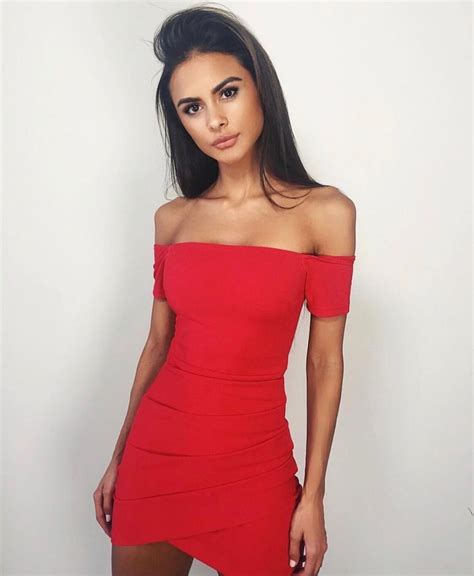 Goals Pretty Model Red Dress Tight Dress Off The Shoulder Dress Brunette Dream Closet