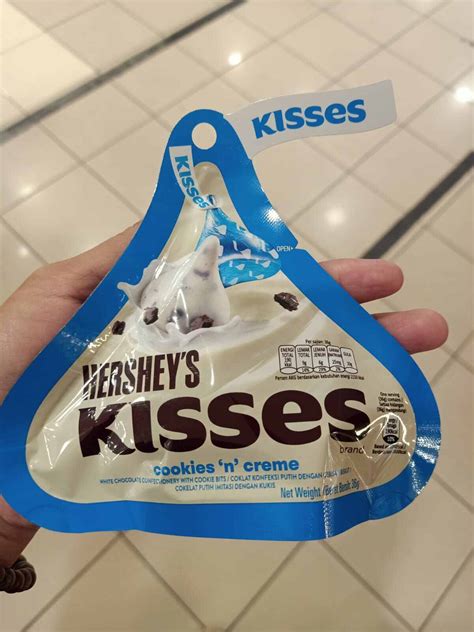 Cokelat Hersheys Kisses Cookies N Cream 36gr Lazada Indonesia