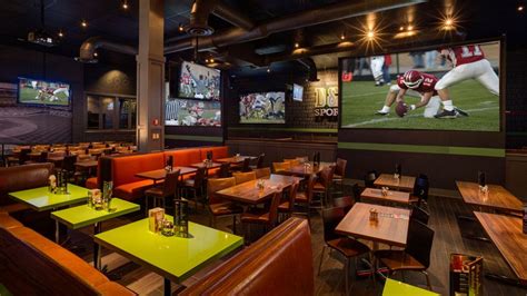Dave And Busters Restaurant Bar And Arcade For Fun Parties Meetings