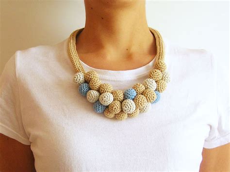 Crochet beads’ necklace #3/ Collar de cuentas tejidas #3