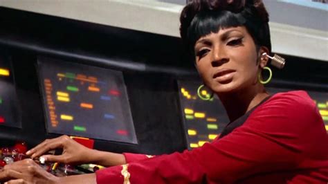Muere Nichelle Nichols Uhura En Star Trek Símbolo De La