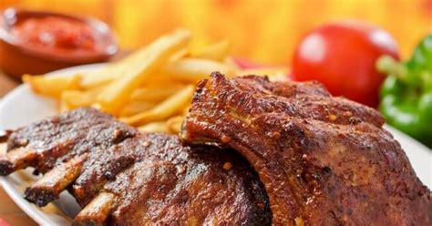 Layer the sliced onions, bay leaves, and water in a large roasting pan. Paula Deen Pork Ribs Recipes | Yummly