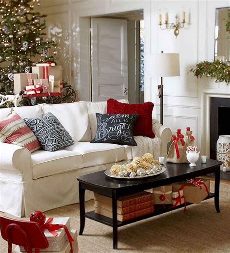 60 Most Cozy And Elegant Christmas Living Room Decoration Inspirat