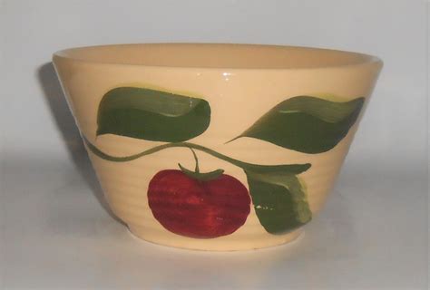 Vintage Watt Pottery Apple 7 Ribbed Mixing Bowl