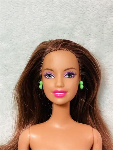Mattel Barbie Surfs Up Beach Teresa Brunette Green Eyes