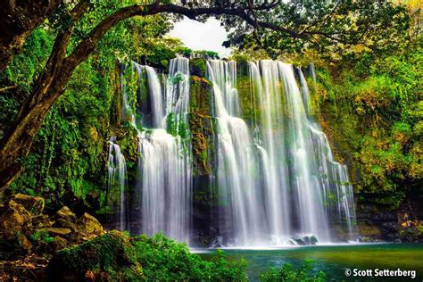 Costa Rica Amazing Waterfalls Photo Tour - ColorTexturePhotoTours