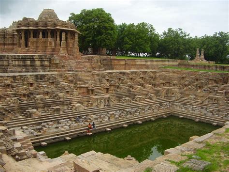 Modhera Sun Temple In Gujarat History Of India Temple Beautiful Places