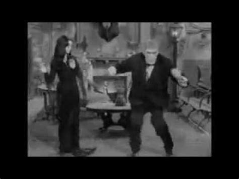 The Addams Family Wednesday Addams Lurch Dancing Youtube