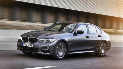 Topgear Bmw 330e Review Plug In Hybrid 3 Series Driven