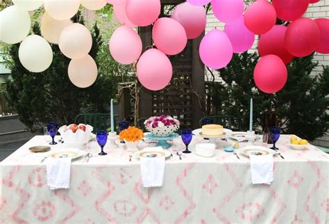 Instant Party 3 Ways To Decorate With Balloons—no Helium Necessary
