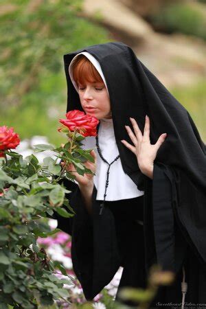 Ginger Nun Exposes Milky Boobs And Untapped Pinky Flower In The Field Sexvid Xxx