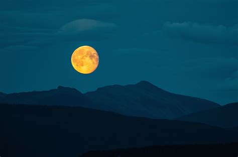 Night Mountain Moon Wallpapers Hd Desktop And Mobile