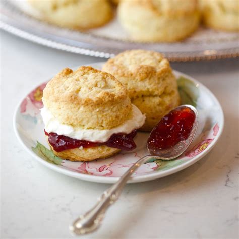 Clotted Cream Scones Downton Abbey Style - Mom Loves Baking