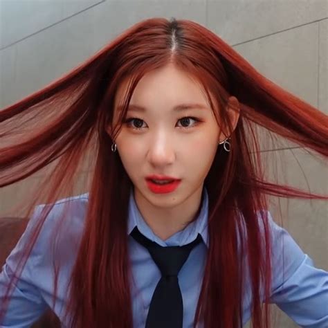 Chaeryeong Red Hair In The Morning Icon Cute Itzy Lq Icons Itzy Kpop