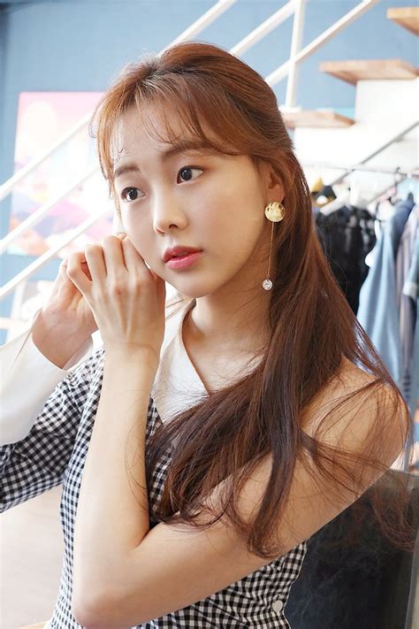 Other names known for are 금새록,geum sae rok. UL Entertainment в Twitter: "#금새록, 화보 촬영 비하인드컷 - KBS 2TV ...