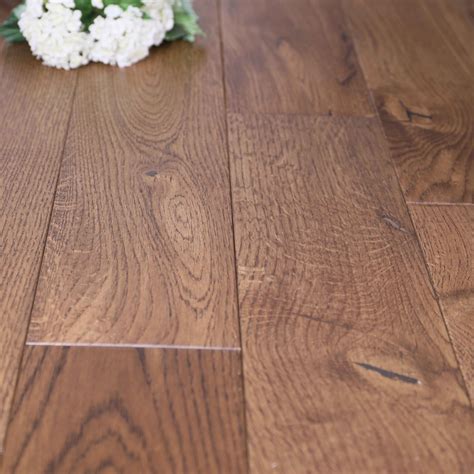 18mm Oak Slight Brushed Solid Wood Uv Lacquered Hardwood Flooring