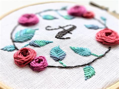 A Guide To Hand Embroidery Tutorials Patterns And More Skillshare Blog
