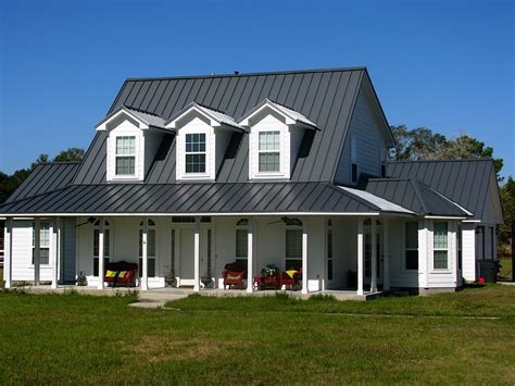 Metal Roofs Of Aluminum Shake And Standing Seam Metal Roofing