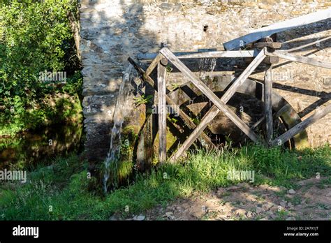 Water Wheel History Hydropower Hi Res Stock Photography And Images Alamy