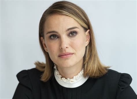 Natalie Portman At Last Christmas Press Conference In Beverly Hills 09
