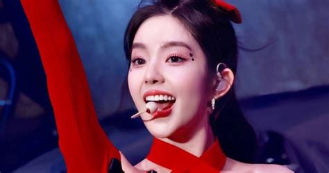 Red Velvet S Irene Goes Viral For Her Jaw Dropping Visuals During R To