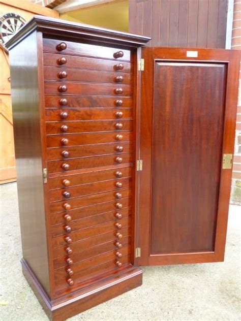 20 Drawer Collectors Cabinet 146454 Uk