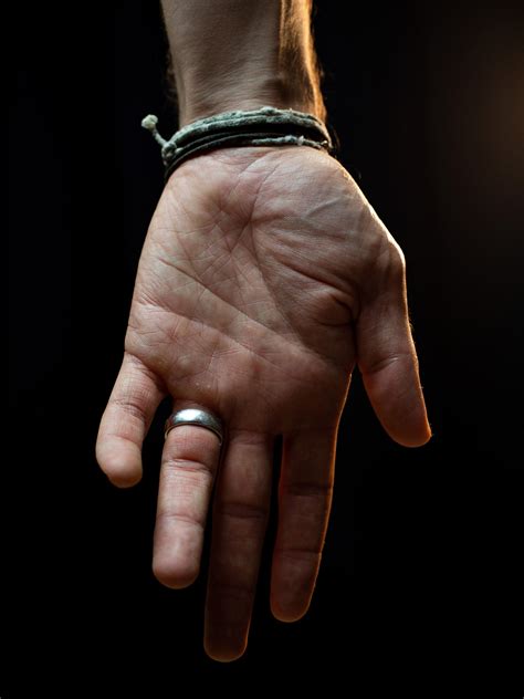 Download Reference Photos of Hands - Reference Pictures