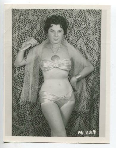 Mature Woman Lingerie Perfect Boobs Busty 1950 Original Pinup Photo