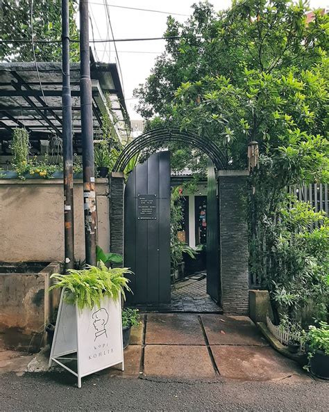 Ngopi Di Kopi Kohlie Cafe Homey Di Jakarta Yang Pas Buat Dijadikan