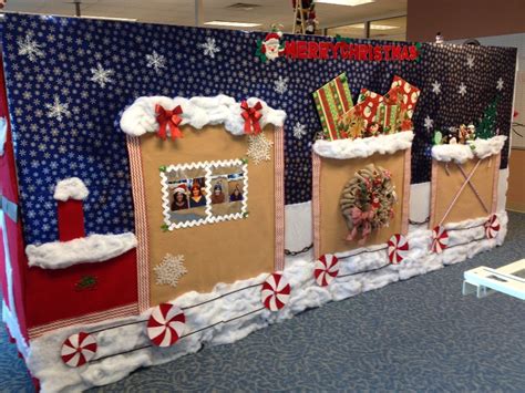 You can pin ribbon to the wall of the cubicle for a decorative photo collage. Cubicle Christmas decorations | Crafts | Pinterest ...