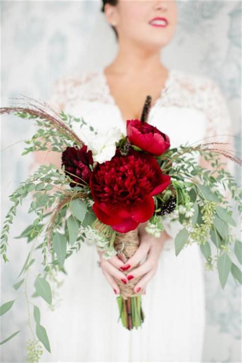 45 Deep Red Wedding Ideas For Fallwinter Weddings Deer Pearl Flowers
