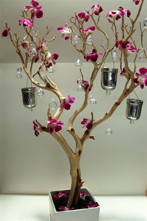 After publishing a diy tree stump inspiration pack today we are presenting you twenty hand picked diy branches crafts that will surely amaze you. Manzanita Centerpieces