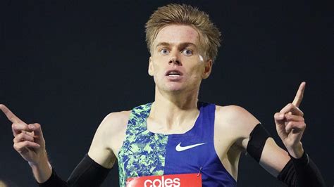 ) tasmanian runner stewart mcsweyn has smashed the australian mile record and set. Stewart McSweyn wins 5000m national title and dedicates ...
