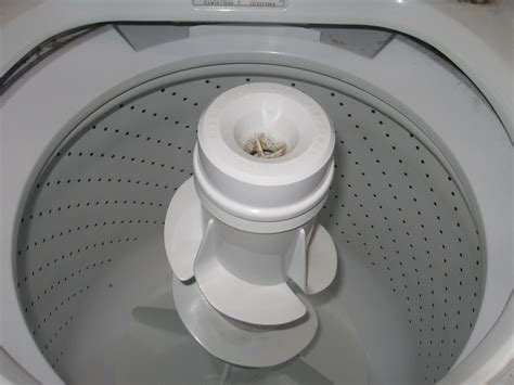 After the water is pumped out, the inner drum uses centrifugal force to squeeze water. My Whirlpool washing machine agitator is not working - How ...