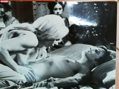 Naked Margaret Rose Keil In Lucrezia Giovane