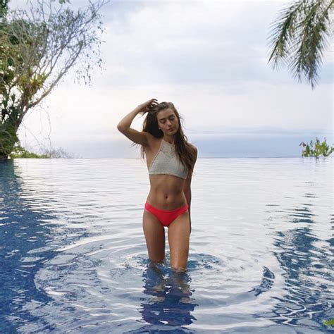 Jessica Clements In Bikini