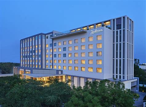 Radisson Hotel Group expands its presence in India, signs 17 new hotels ...